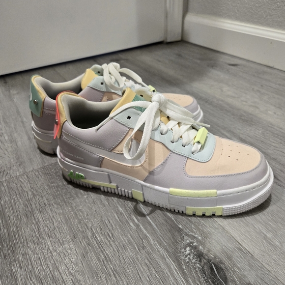 Nike Air Force 1 - Picture 4 of 6